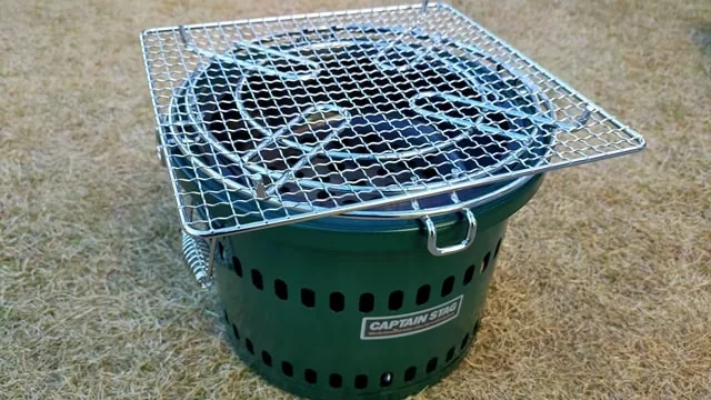 取り出した水冷式七輪の全体